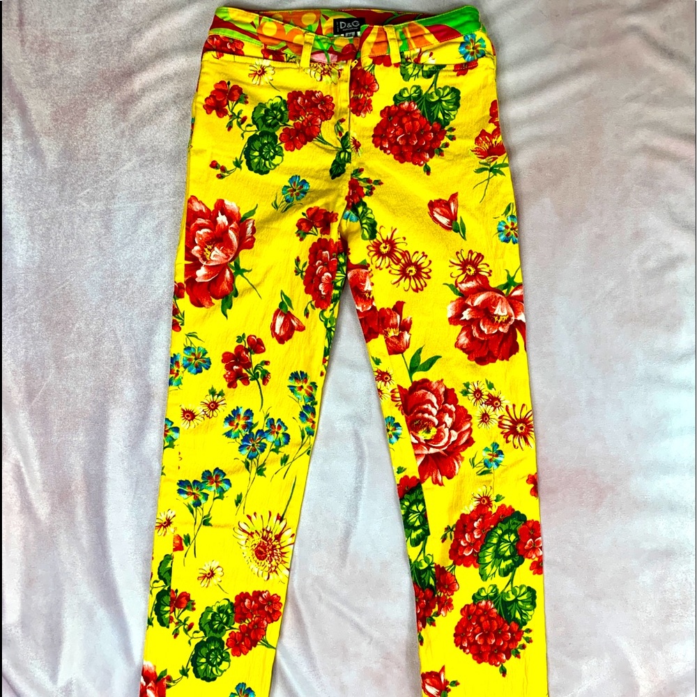 Very Unique Pants By Dolce & Gabbana